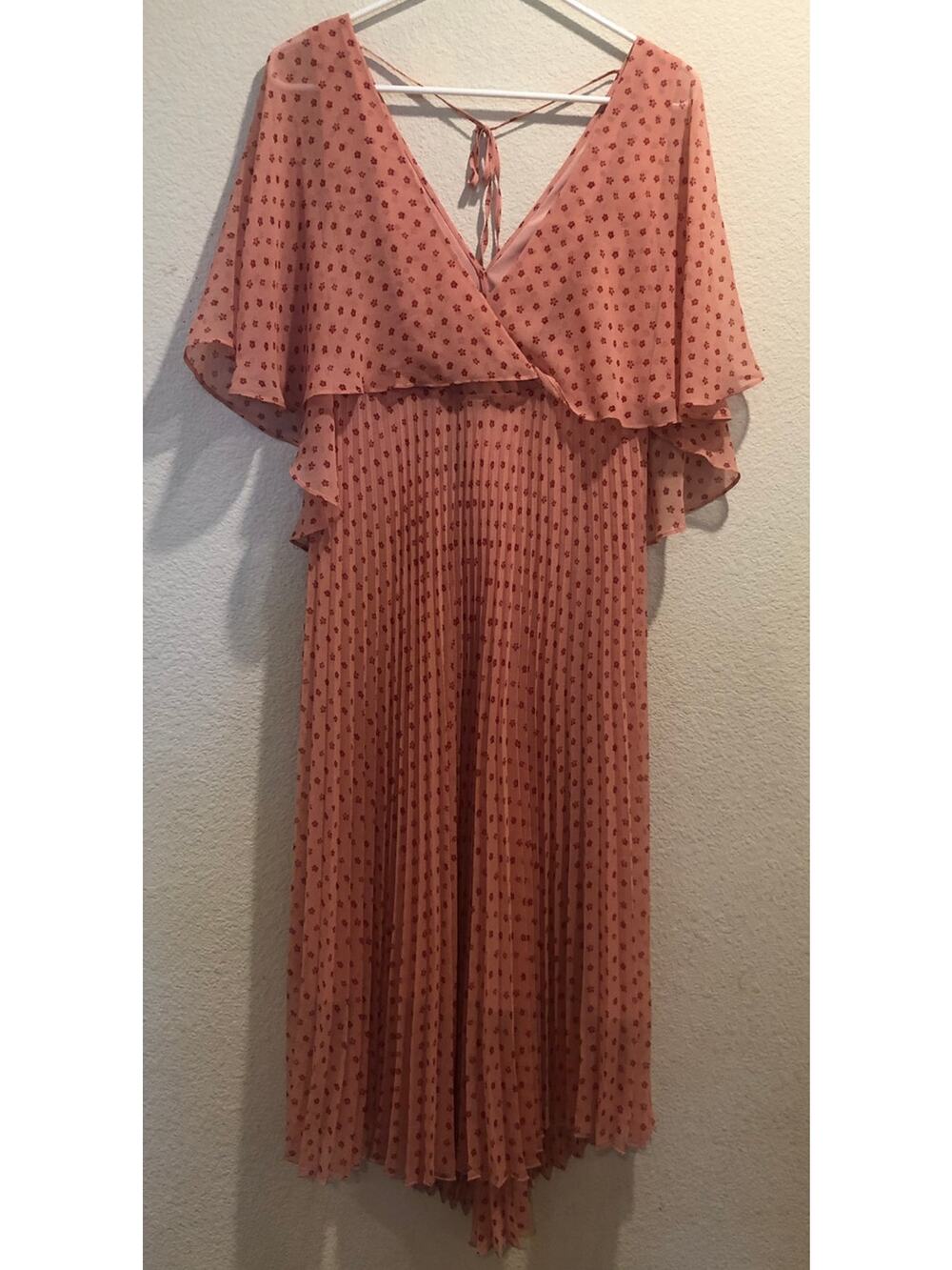 Jovonna London NWT Pink Ditsy Floral V-Neck Tie Back Midi Dress Size XS